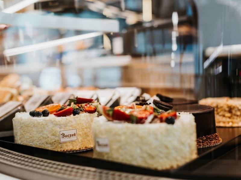 Najlepsze torty w Krakowie - gdzie znaleźć torty, które rozpieszczą twoje podniebienie?